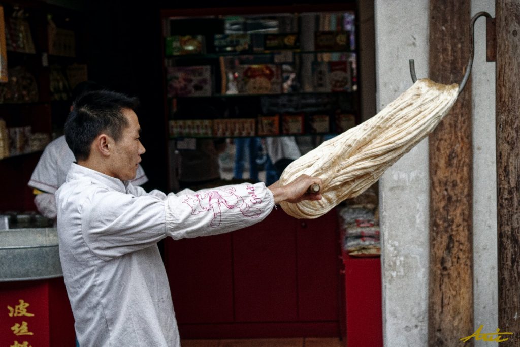 9928_090403_Street Scenes of China Street Photography by Aric Berger Photographic Panda